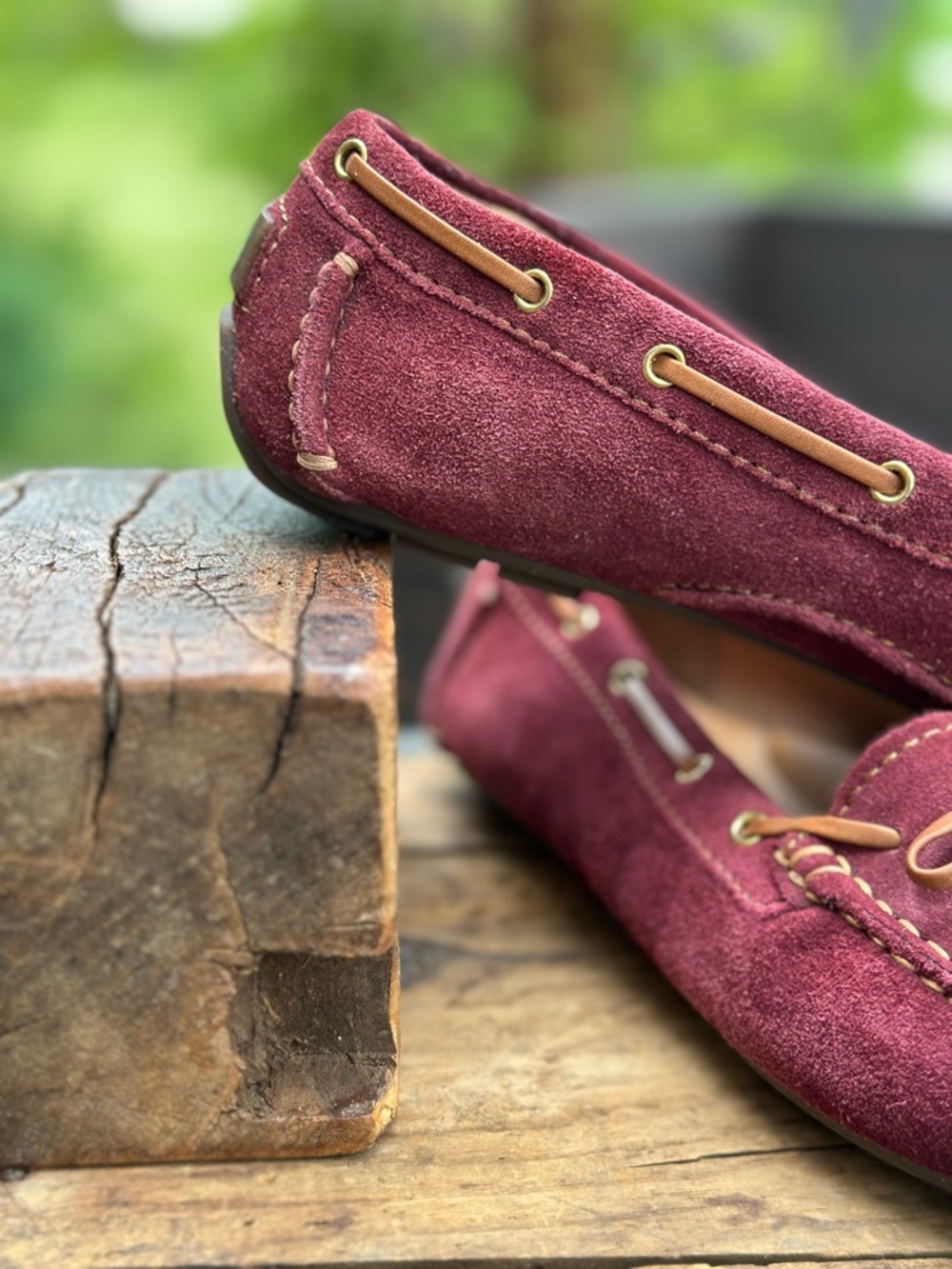 Clarks Berry Wine Suede Loafers Driving Moccasin Comfort Shoes Leather Ties - Picture 4 of 11